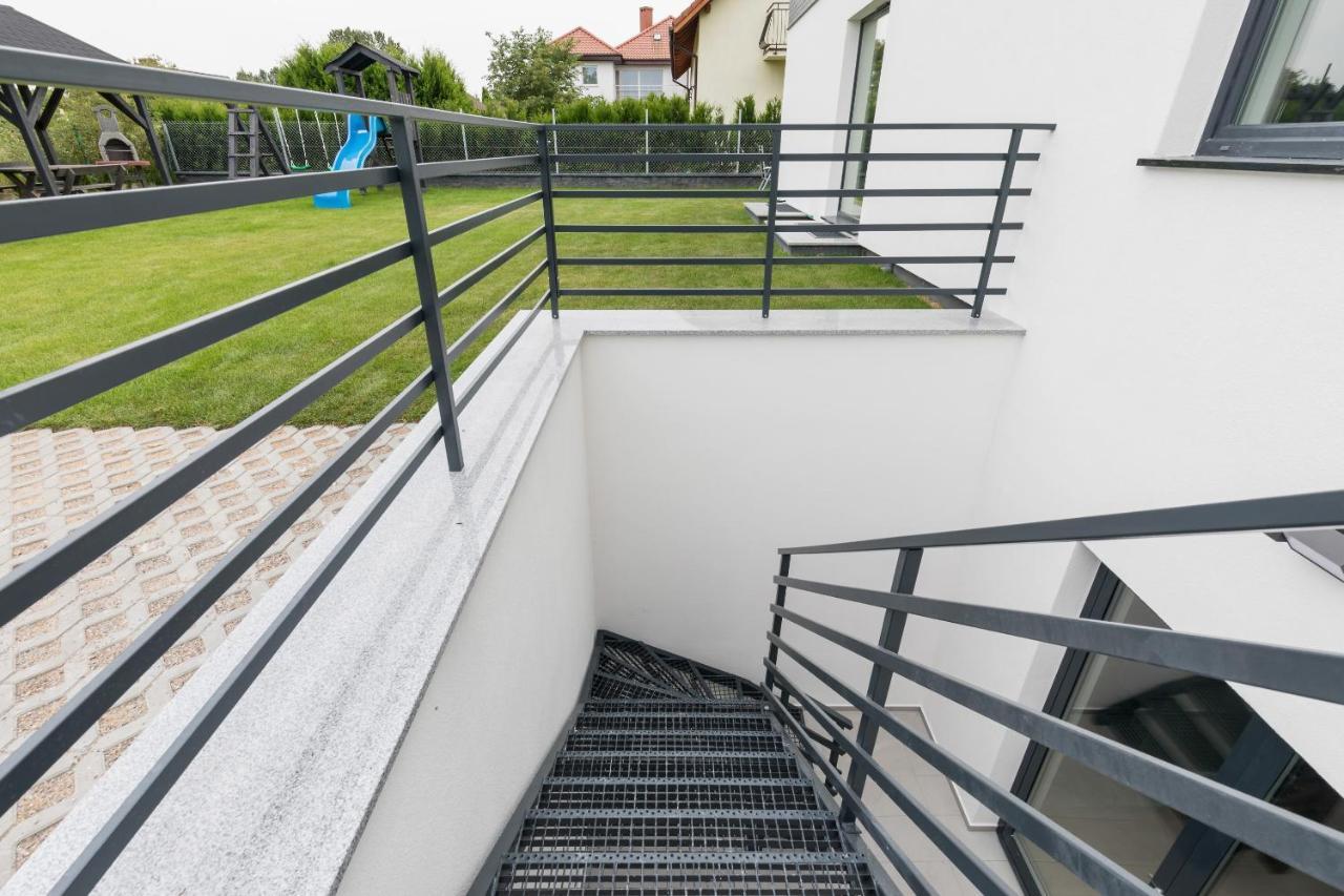 Underground Apartment In A Lux Holiday House Posejdon By Renters Prestige Kołczewo Exteriér fotografie